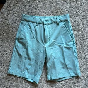 Boys Vineyard Vines shorts size 10